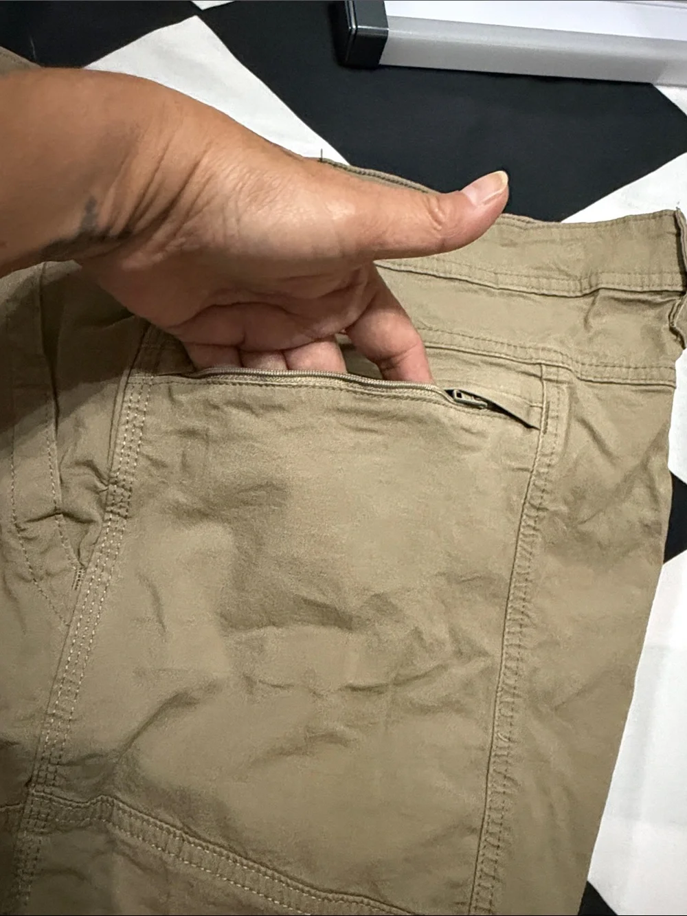 Wrangler Men's Tan Hybrid Utility Shorts